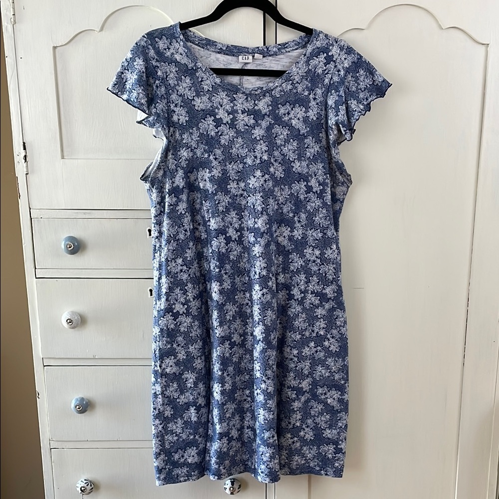 GAP Dress Mini flutter sleeve Floral Blue and white  M